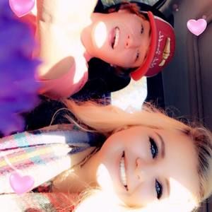 Meet your Posher, Crystal